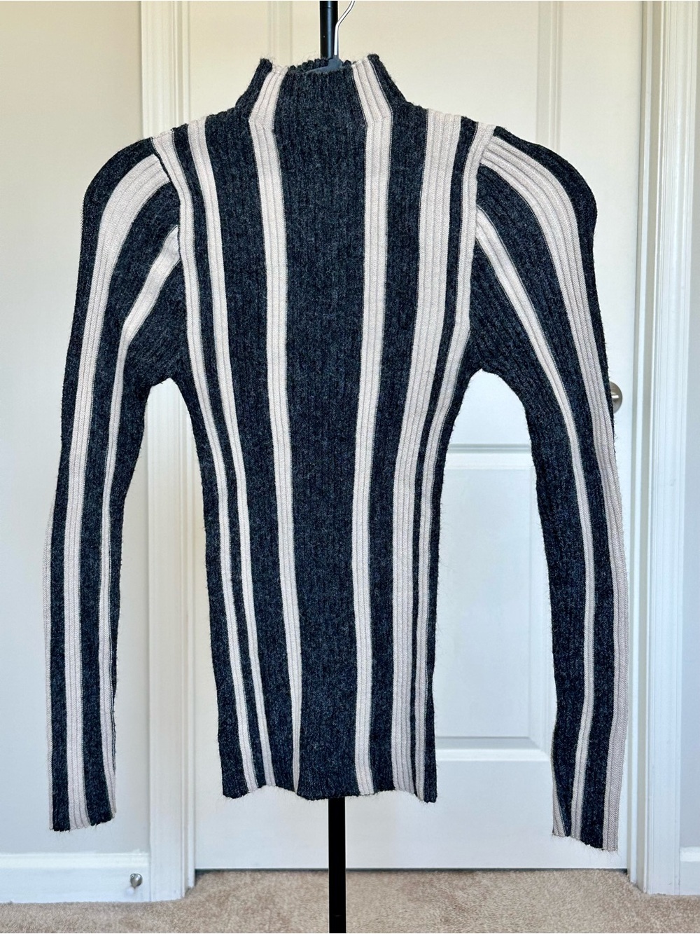 Red by BKE Black & Cream Ribbed Turtleneck Sweater